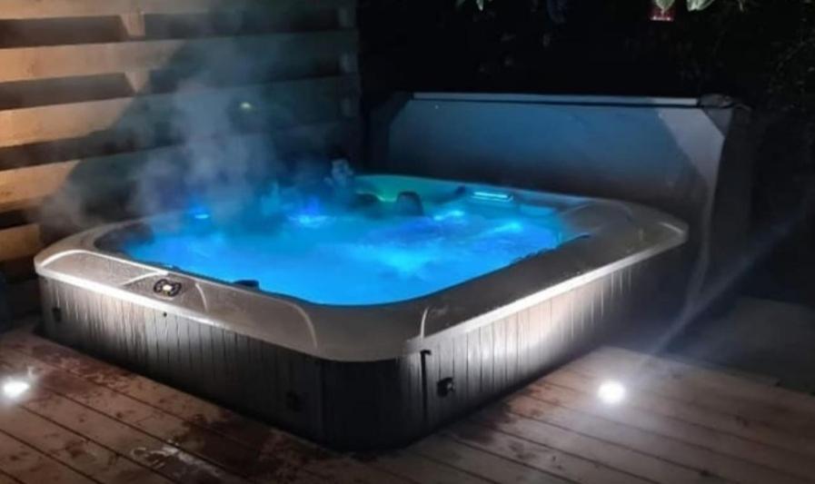 Coufouleux Chambres D'Hotes Avec Jacuzzi المظهر الخارجي الصورة